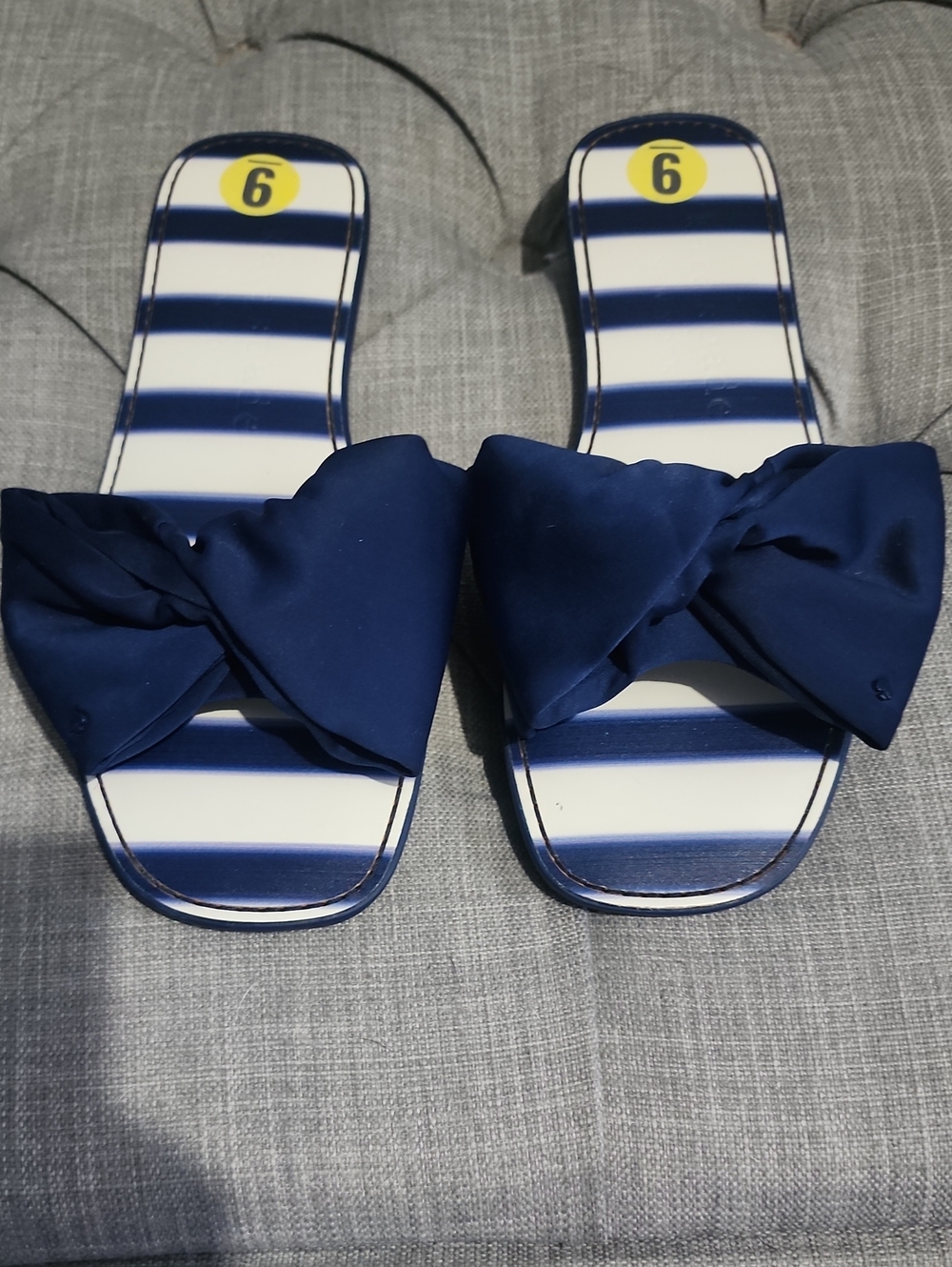 Women’s Kate Spade Navy Bow Slide Sandals - Size 9